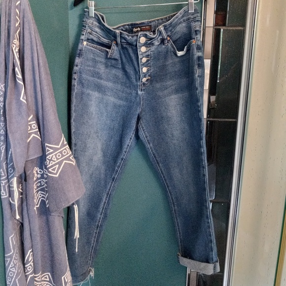 Royalty Vintage- Stretch Highrise Jeans- Women's- SZ 16 - Picture 1 of 6